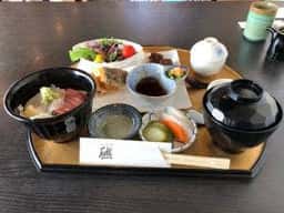 さかな料理 礁