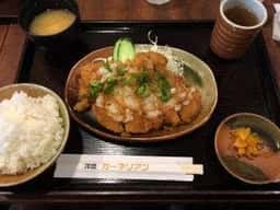 洋食屋 カーネリアン
