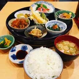 魚と肴と酒処 八仙
