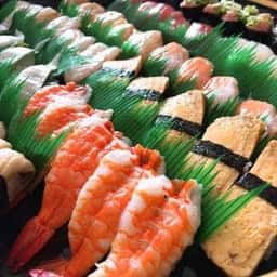 魚魚丸 西尾店