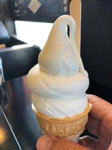 Chill Out &ソフトクリーム畑 イータウン大島店