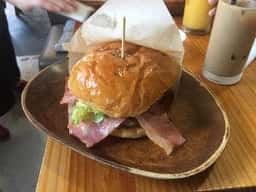 サンバーガー&彦根クレープ