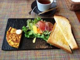 Catalan Spanish BIKiNi TAPA+