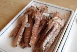 まるは本館