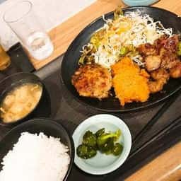 お肉屋さんのランチ mog mog