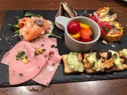 石窯イタリア居酒屋チェルピーナ邸 心斎橋・南船場