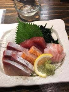 立ち呑み あたりや食堂 東通り店