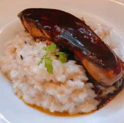 飯田橋ワインバル八十郎