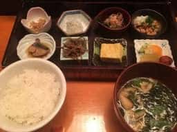 炭火 串焼 音羽亭