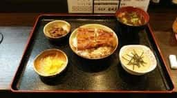 うなぎ 串焼き たけ