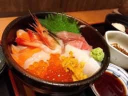 魚活鮮とあぶり焼 海へ APIA店