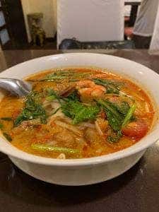 ポム タイ料理