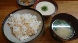 麦とろ 丘の上