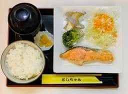 お食事&居酒屋 としちゃん