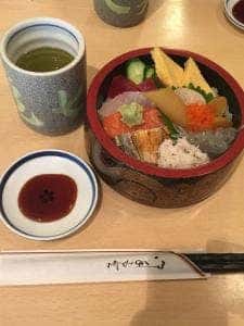 亀七鮨