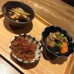 カフェ&バー Lit