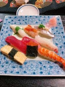 SUSHI DINING 遊