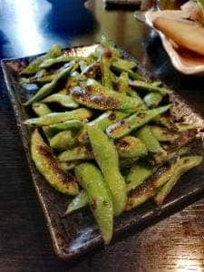 矗
