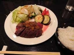近江牛と有機野菜の呑処ひだまり