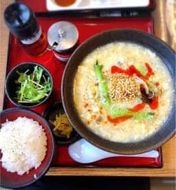 8番らーめん 米松店