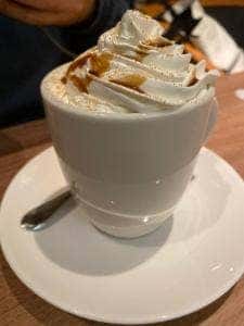 ビストロ＆Cafe 六朝館