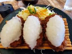 とんかつの山岡