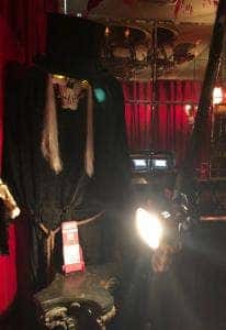 VAMPIRE CAFE
