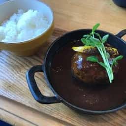 LUCK CAFE