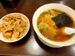 珍来 三芳店