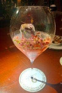 BAR CENTIFOLIA