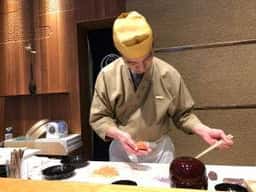 鶴屋吉信 日本橋三越本店