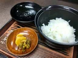 佐登美屋そば店