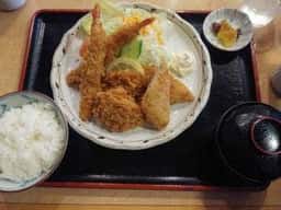 喫茶・軽食こぶし