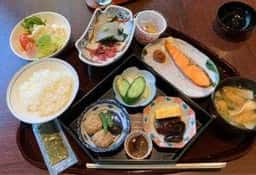 和洋創菜レストラン 万咲 金沢マンテンホテル駅前