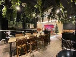PLUS CASA LOUNGE 大阪店