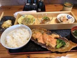鉄板焼鳥くちばし 福島店