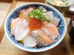 気まぐれ食堂 トラトネコ