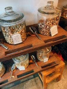 Groovy nuts