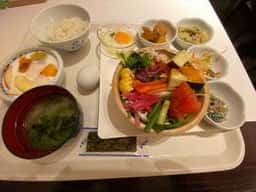 ややダイニング