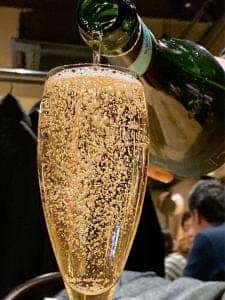 近江バル nadeshico