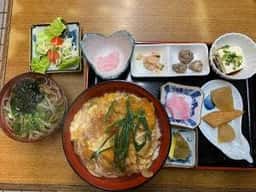 山しげ