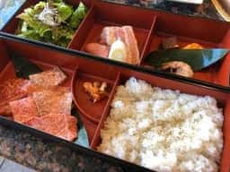 炭火焼肉 野野