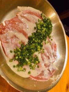白金ホルモン まる福