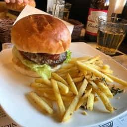 ダグズ・バーガー名古屋店