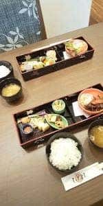 しげよし 川西店
