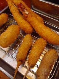 串まる