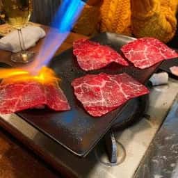 大衆和牛酒場 コンロ家 ～霜降り和牛鍋と神戸牛ホルモン鉄板焼～ 飯田橋店