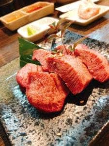 炭火焼肉 春来