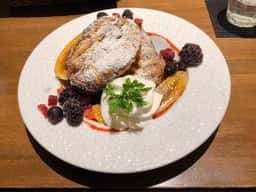 カフェ&ダイニングバー Milkcafe