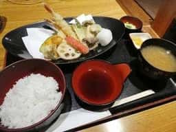 DINING KITCHEN UOTOYO